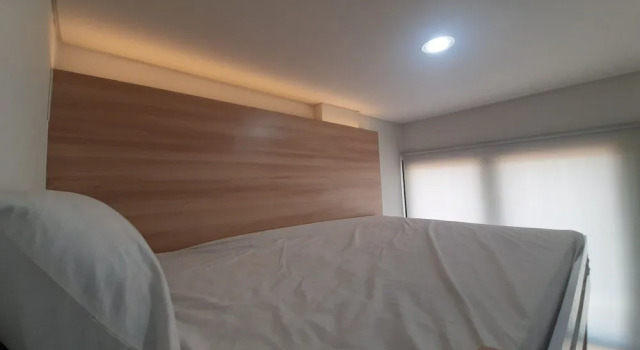 Deluxe room OYO Life 93289 Jelita Residence 2