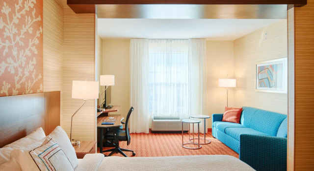 Четырёхместный люкс Fairfield Inn & Suites by Marriott Columbus Dublin