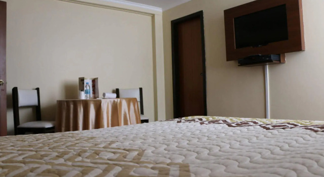 Hotel 6 de Diciembre, Book Hotel Hoteller i Quito med parkering, nær Guapulo Viewpoint, Parkering