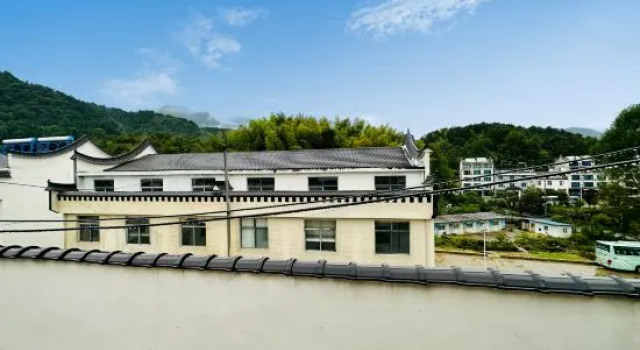 Tiantangzhai Colorful Holiday Hotel, Varaa Hotelli Hotellit Luan pysäköinnillä, Pysäköinti