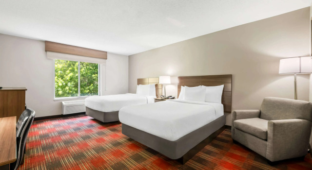 Четырёхместный номер Standard Best Western Dartmouth-New Bedford