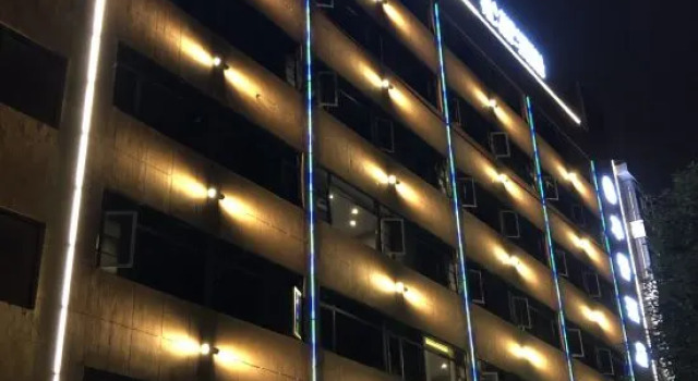 Mianyang Huaxin Hotel, Rezerwuj Hotel Hotele w Mianyang z parkingiem, Parking