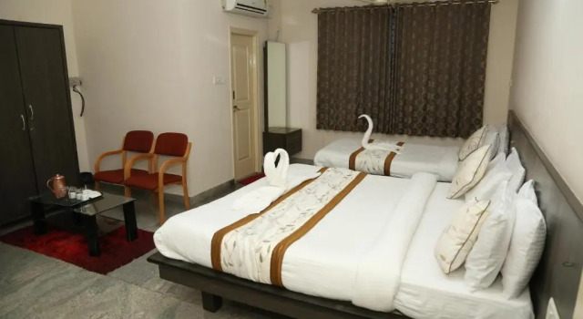 Номер Standard Soundarya Hotel