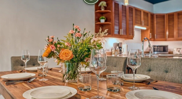 Modern 2BR Condo in Old Town - Private Terrace, Rezerwuj Apartament Apartamenty w Jalisco, Apartament