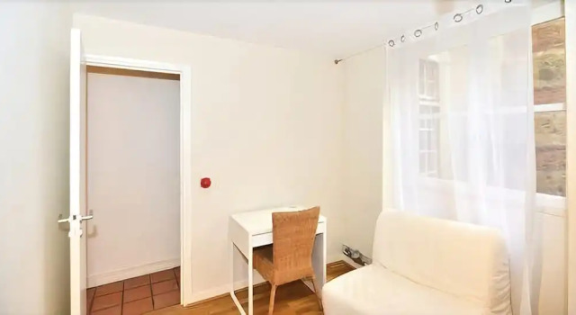 Appart' Saint-Jean, Rezerwuj Hotel Hotele w Rhône z parkingiem, Parking
