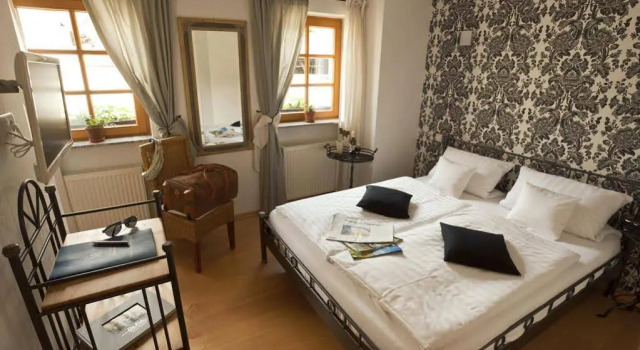 Landhotel Kallstadt, Book Hotel Kallstadt Wine Route, near Noll