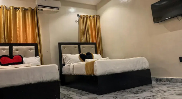 Номер Luxury Hilton Garden Hotel