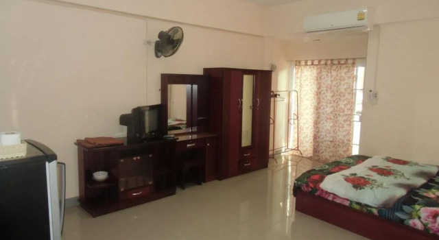 Chanaporn Place, Забронировать Отель Nong Pa Khrang Чиангмай