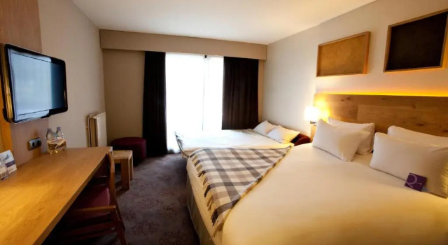 Двухместный номер Standard с балконом Mercure Saint-Lary