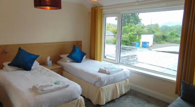 Standard- tredobbelt værelse med bjergudsigt Callander Hostel