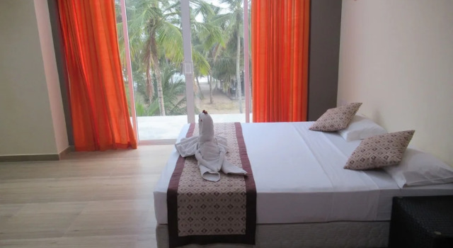 Sand Bank Hotel & Restaurant