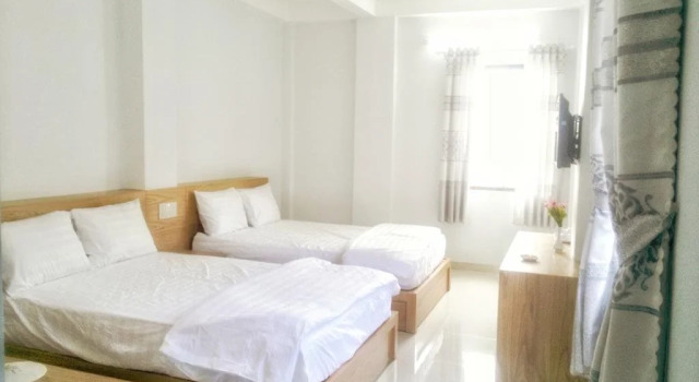 Like Family Hotel