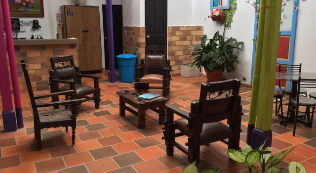 Hostal Siloe, Rezerwuj Hotel Hotele w Santander z parkingiem, Parking