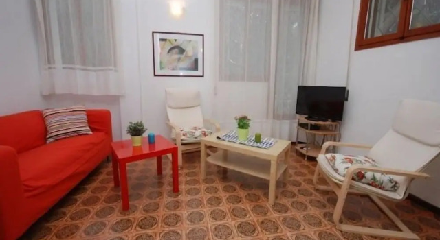 Апартаменты Цокольный этаж с 3 комнатами с видом на сад Villa Edda