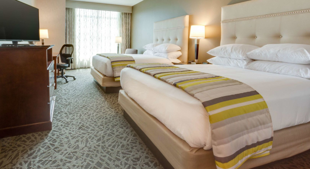 Drury Inn & Suites Pittsburgh Airport Settlers Ridge, Reserva ahora Hotel Pittsburgh 