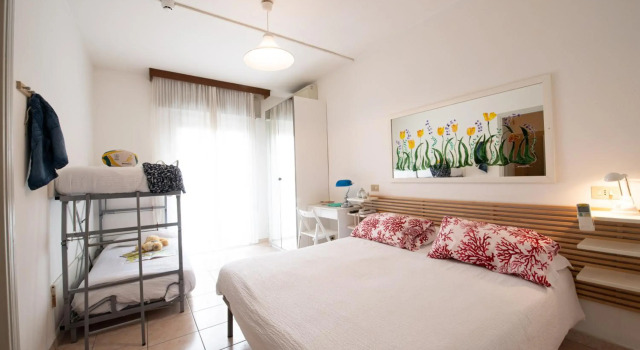 Hotel Tampico, Забронировать Отель Отели Лидо ди Езоло с парковкой, Парковка
