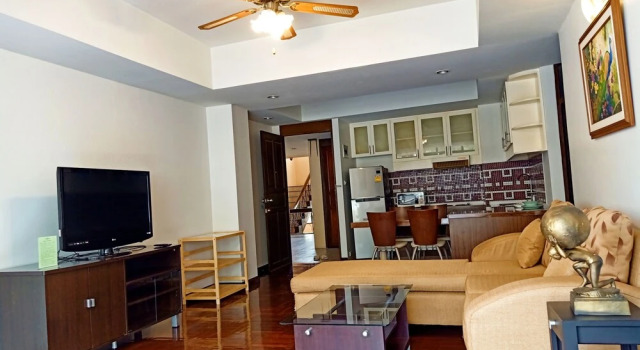 Le Vanvarothai Saladaeng Residence
