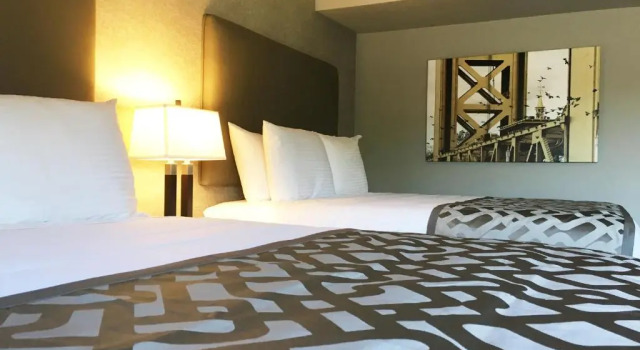 Четырёхместный номер Standard Arden Star Hotel