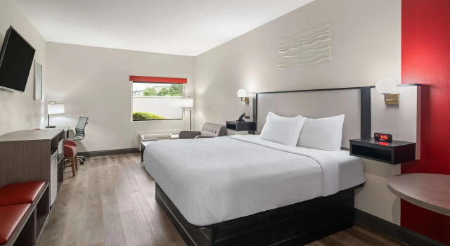 Ramada by Wyndham Locust Grove, Buchen Sie Hotel SPA-Hotels in Locust Grove, SPA