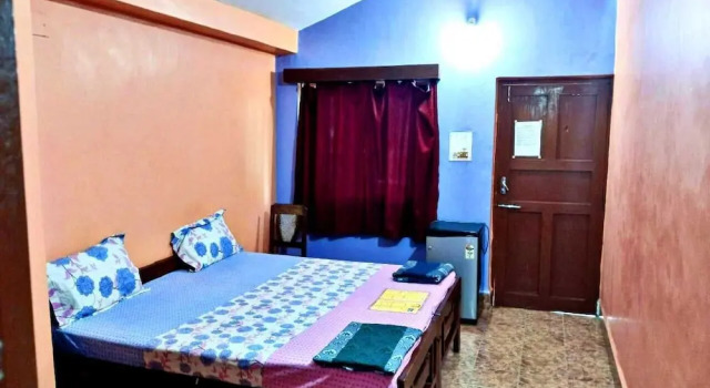 Standard huone parvekkeella Romaldo Guest House