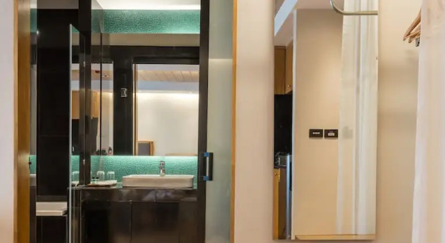 Двухместный номер Deluxe с балконом Asana Hotel & Residence