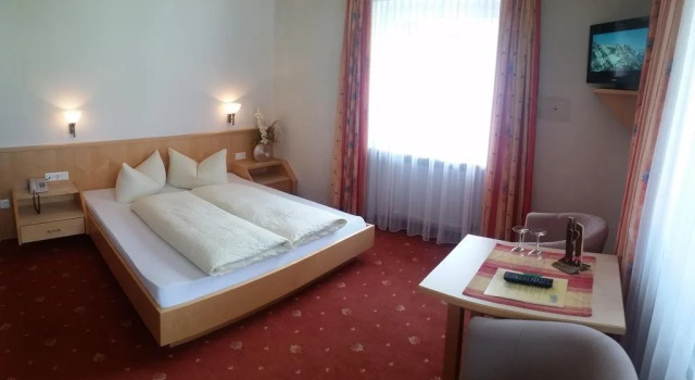 Hotel Garni Bergland, Забронировать Отель Отели Тироля 3 звезды, 3*