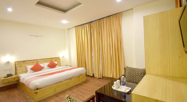 OYO 10636 Hotel The Himalayan Bliss