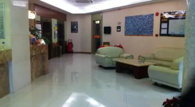 Super 8 Hotel Shenzhen Di Wang Hong Bao Lu, Rezerwuj Hotel Hotele w Shenzhen z parkingiem, Parking