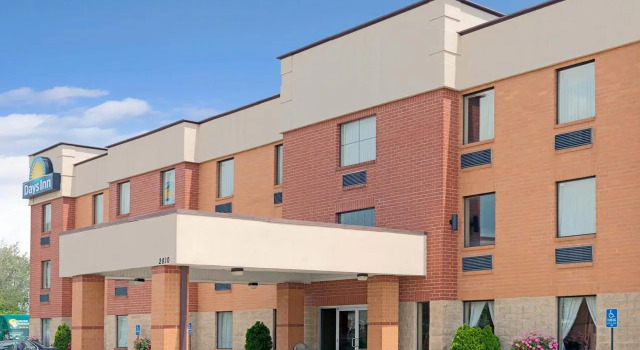Номер Standard Days Inn by Wyndham Downtown St. Louis