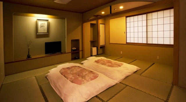 Ryokan Hirashin
