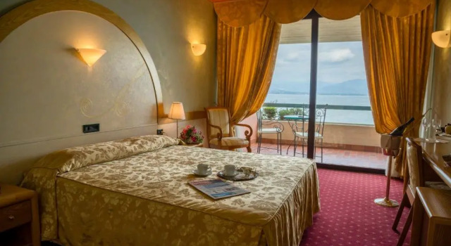 Двухместный номер Superior с видом на озеро Hotel Aquila DOro Desenzano
