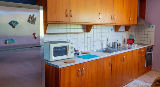 Secret Garden 76 sq.m. apartment close to city center, Prenota Appartamento Hotel a Epiro con parcheggio, Parcheggio