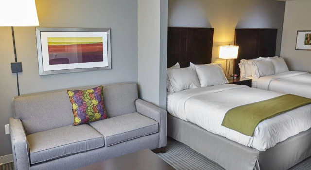 Holiday Inn Express & Suites Tulsa NE - Claremore by IHG