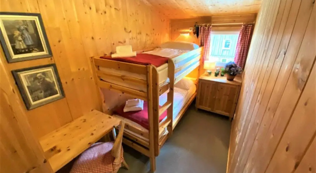 URIGES Chalet auf über 1250m +DAMPFBAD +NETFLIX!, Rezervasyon Şale Murtal otoparklı oteller, Otopark