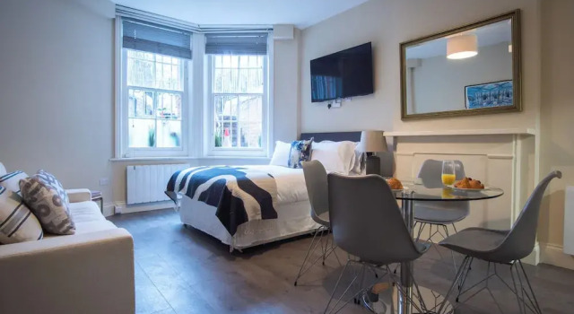 Студия Standard The Egerton - Serviced Apartments