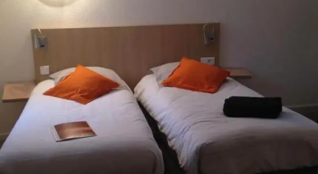 Четырёхместный номер Standard Kyriad Direct La Rochelle Aytré