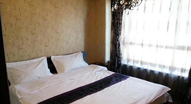Yingxiang Hotel(大连星海映像酒店式公寓（星海广场地铁口店）)