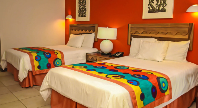 Le Plaza Hotel, Book Hotel Hotels in Port-au-Prince with a Pool, Swimming Pool
