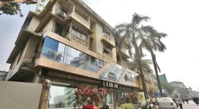 Hotel Amfahh by WB Inn, Забронировать Отель Мумбай Mumbai Region, рядом с S. P. Jain Institute of Management and Research