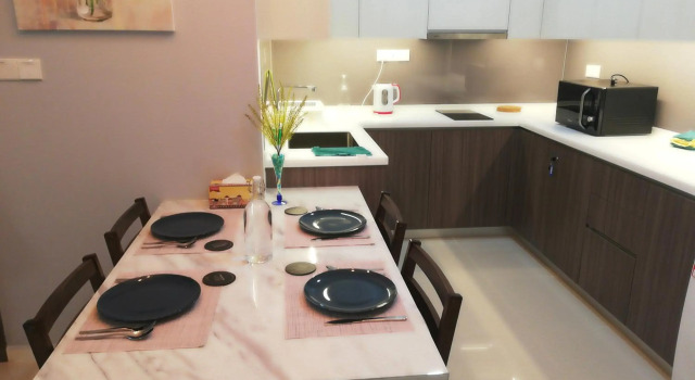 Suasana JB at JB Center Luxury Modern & Rustic 1BR Apt for Bussiness,Vacation trips, Prenota Hotel Hotel a Johor con piscina, Piscina