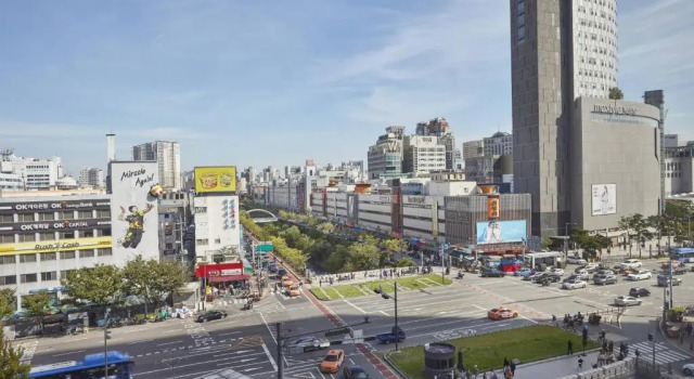 Четырёхместный номер Standard JW Marriott Dongdaemun Square Seoul