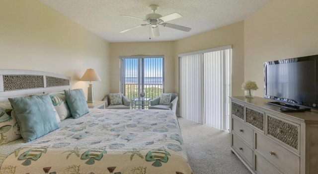 Land's End 302 Building 6 Amazing Views / Beachfront Condo