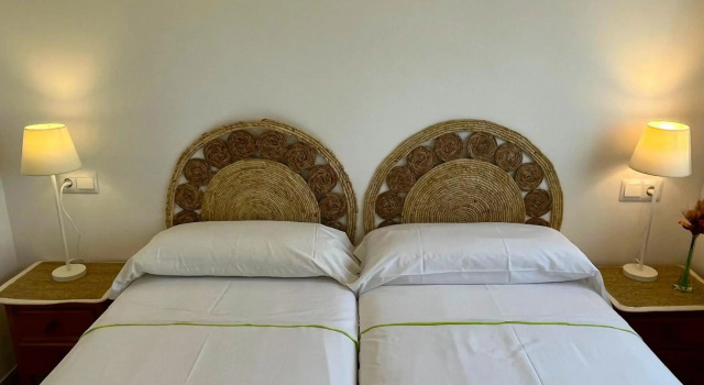 Nerja Paradise Rentals - Morasol Apt 7, Забронировать Отель Нерха Axarquía, рядом с Tuesday Market