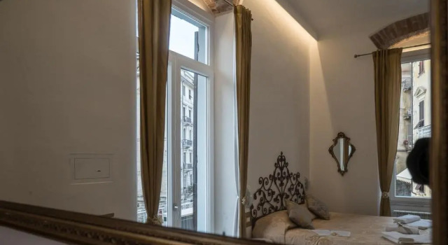 Полулюкс с балконом Teresa Rooms & Suites