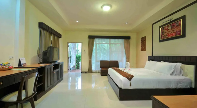 Двухместный номер Superior с балконом и с видом на сад Villa Wanida Garden Resort