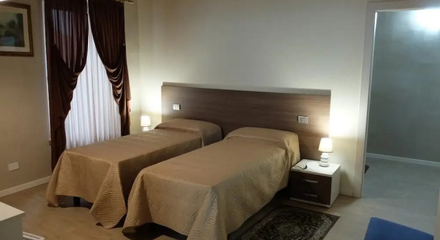 B&B Eldorado, Prenota Bed & breakfast Hotel a Sommacampagna con parcheggio, Parcheggio