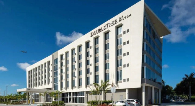 Одноместный люкс DoubleTree by Hilton Miami Doral