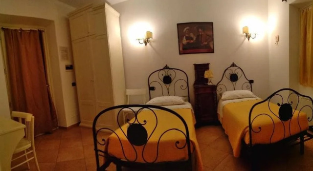 Il Mulino del Borgo, Book Hotel Hotels in Pero with Parking, Parking