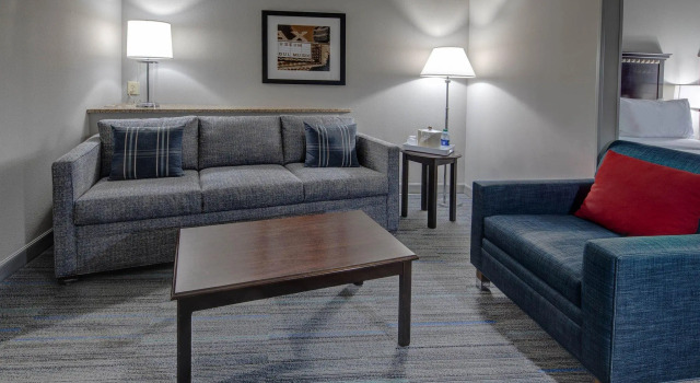 Четырёхместный люкс Four Points by Sheraton Memphis Southwind