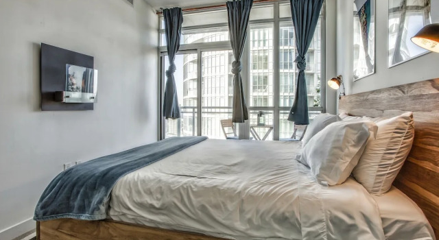 New Modern - DT King W Spacious 3BR, Varaa Hotelli Toronto 